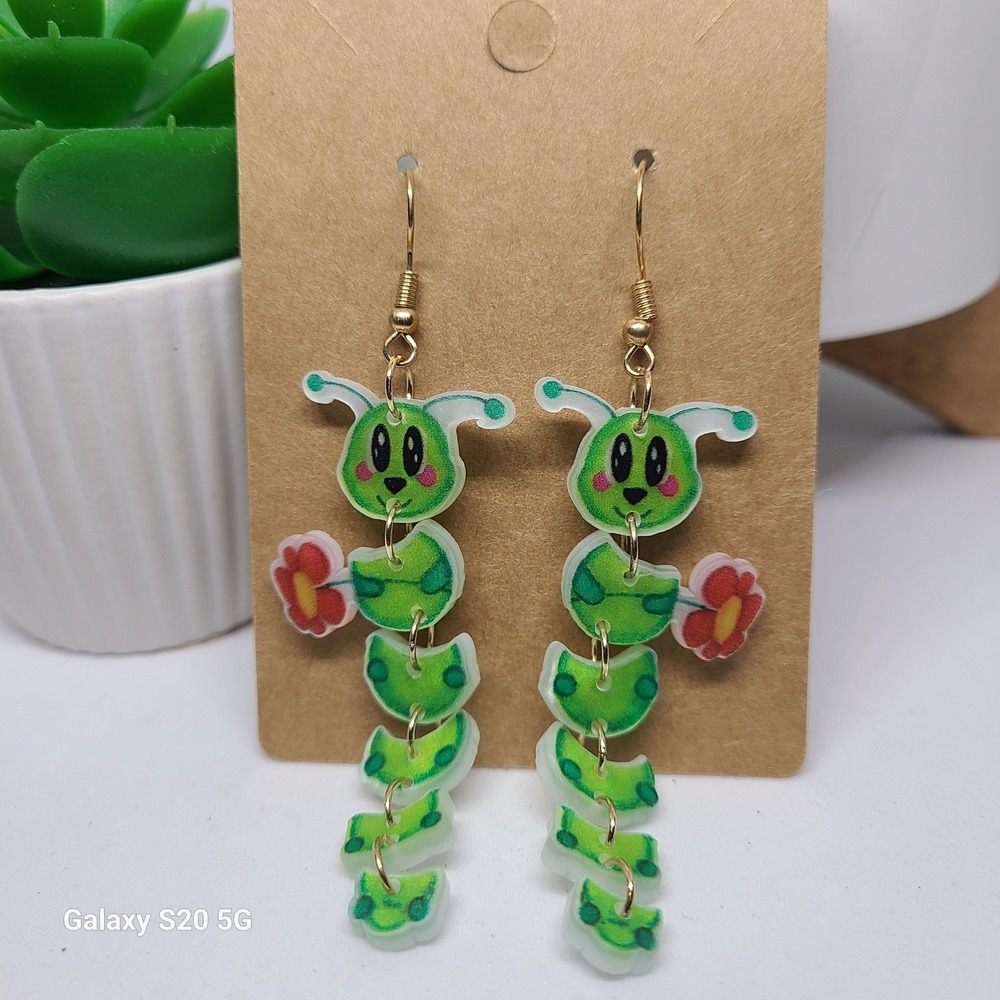 Cute‎ Cartoon Caterpillar Dangle Earrings, Quirky Fun Green Flower Earrings NWOT